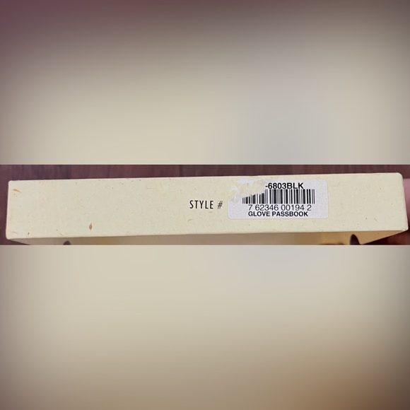 Vintage Fossil Glove Passbook - Picture 5 of 5